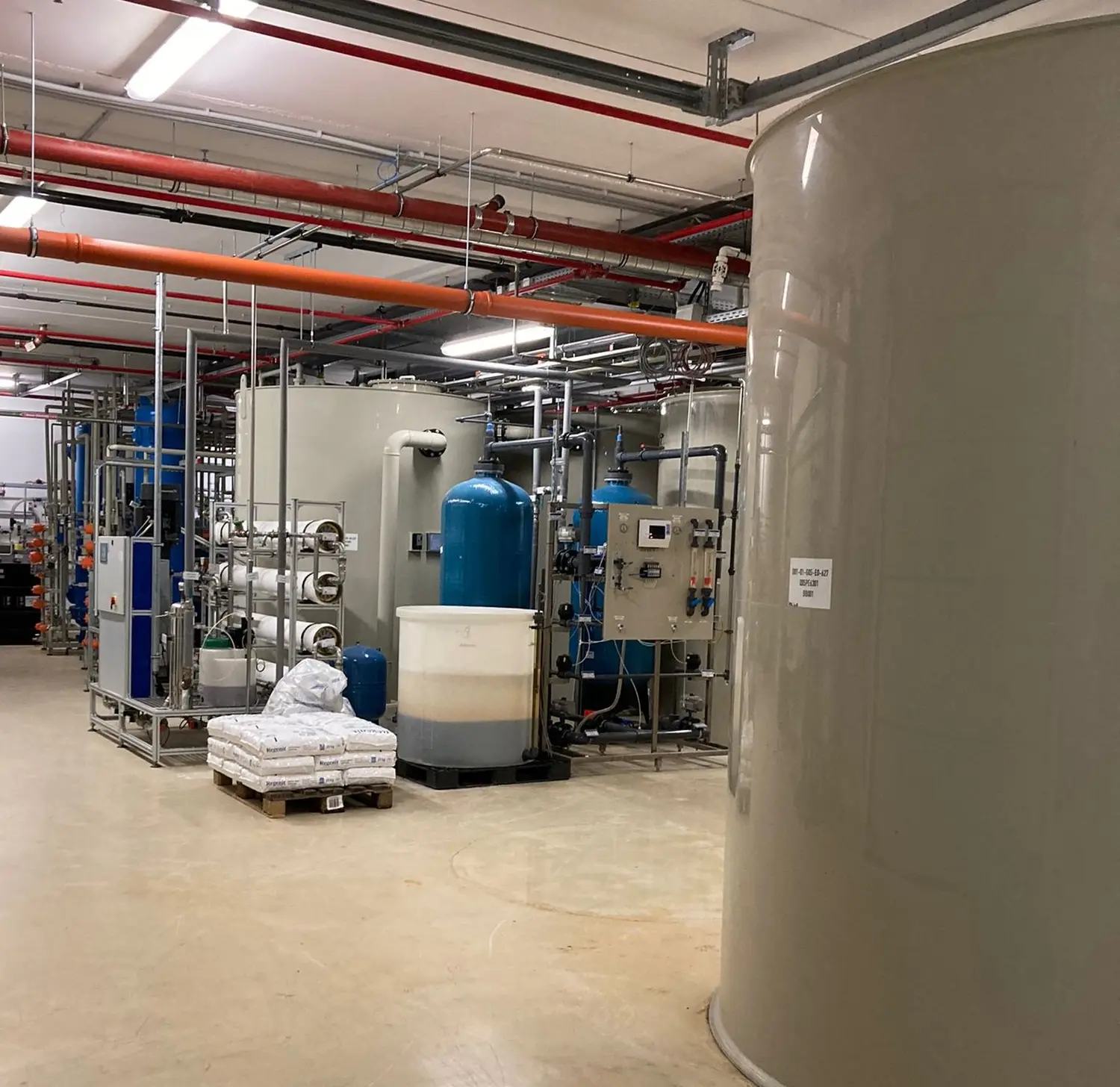 SJI GmbH - Behältermontage, -demontage